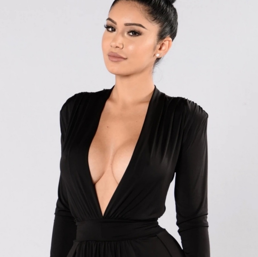 NWT Small Spree dress by Fashion Nova